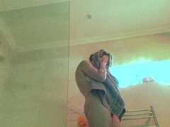 Amatéri, Veľké kozy, Vlasatej, Milf  mčbp, Mamina, Prirodzené prsia, Sprcha, Špeh