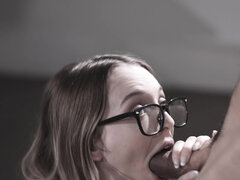 Blondin, Cheerleader, Klubb, Långt ner i halsen, Fingering, Liten och nätt, Verklighet, Lärare