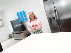 Gros seins, Sucer une bite, Papa, Fille, Hd, Énorme, Plan cul à trois, Nénés