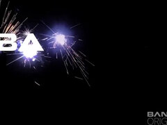 Store pupper, Blond, Barmfager, Sperm skott, Bakfra, Lesbisk, Synsvinkel, Fitte