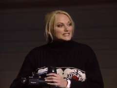 금발의, 더블 삽입