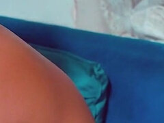 18 ans, Gros cul, Sucer une bite, Tir de sperme, Mère que j'aimerais baiser, Seins naturels, Adolescente, Serré