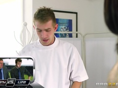 Kont, Grote mammen, Pijpbeurt, Bruinharig, Vies, Masseren, Natuurlijke tieten, Realiteit