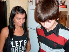 Pik sutte, Hanrej, Hundestilling, Fetish, Russisk, Barberet, Teenager, Bryster