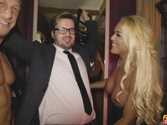 Bebê, Peitos grandes, Britânico, Europeu, Hardcore, Mamãe, Realidade, Sexo grupal a três