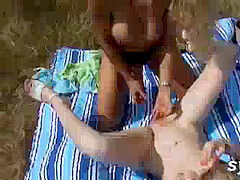 Amatør, Fransk, Milf, Utendørs, Offentlig, Strapon, Trekant, Kikker