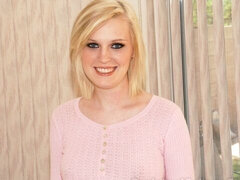 Stor rumpe, Stor kukk, Blond, Kukk suging, Bakfra, Kort hår, Tynn, Tenåring