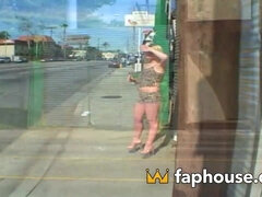 In den arsch, Tussi, Blondine, Blasen, Aufs gesicht abspritzen, Pov, Muschi, Rau