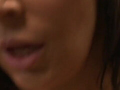 아메리카인, 큰 음경, 큰 가슴, 오랄섹스, 흑갈색 머리, 힐, 밀프, 젖가슴