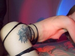 Amador amadora, Da bunda para a boca, Boquete, Jato de porra, Lingerie, Russoa, Tatuagem, Tetas
