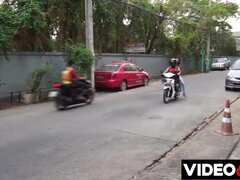 Ázsiai, Cumizás, Gesztenyebarna, Fajok közötti, Nézőpont, Durva, Szajha, Thaiföldi