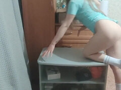 Kinky Extreme Fisting for Athletic Blond Hair Lady