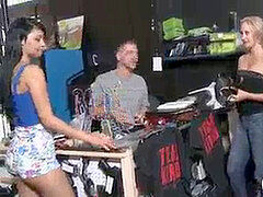 Blottande, Mogen, Pengar, Verklighet