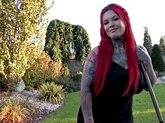 Tattooed chubby eurobabe seduced into outdoor POV sex