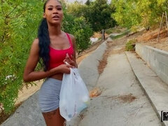 Faculdade, Jato de porra, Pau, Hardcore, Masturbação, Cavalgar, Magrinha, Tatuagem