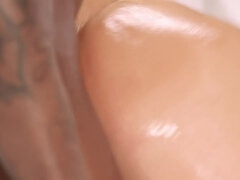 Velika rit, Velik kurac, Velike joške, Rjavolaska, Hd, Medrasni seks, Milf