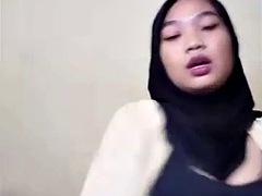 Hijab webcam