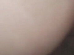 Enthousiasteling, Grote lul, Pijpbeurt, Bruinharig, Moeder die ik wil neuken, Pissen, Kut duiken, Tieten likken