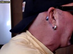 Amatőr, Anális szex, Cumizás, Mélytorok, Fétis, Meleg, Érett koros, Régebbi évjáratú pornó