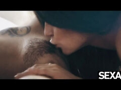 Store pupper, Klitt, Fingring, Lesbisk, Slikking, Milf, Mamma, Truser