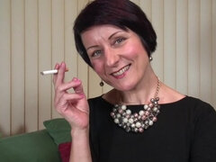 Manželka v domácnosti, Masturbácia, Dospelé, Pančucháče, Vyholené, Sólo