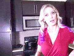 Blasen, Geile alte tussi, Spermaladung, Aufs gesicht abspritzen, Milf, Mutti, Stiefmutter