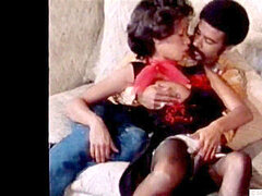 Noire, Sucer une bite, Tir de sperme, Branlette espagnole, Rétro ancien