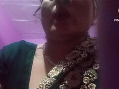 Desi Indian Mommy With Huge Milk Boobs - Sexy Gunjan Titty Fuck & Cumshot