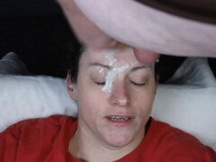 Amatör, Brunett, Grovt språk, Ansiktsbehandling, Hemmagjord, Milf, Pov