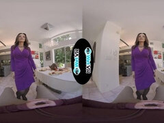 WETVR Lisa Ann First Ever VR Scene On Thanksgiving
