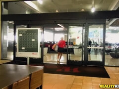 お尻, デカパイ, 茶髪の, イく瞬間, 淫乱熟女, アウトドア, ピアス, のぞき