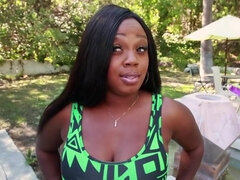 Nero, Pompino, Brunetta, Da dietro, Hardcore, Tette naturali, Olio, All'aperto