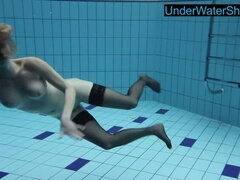 Amatéri, Nudistkou, Bazén, Na verejnosti, Softcore, Stockings, Teenka, Pod vodou