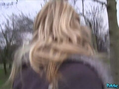 Amatööri, Suihinotto, Spermashotti, Naamallinen, Ulkona, Näkökulma pov, Julkinen, Niellä