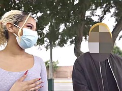 Youtuber discovers cheating girlfriend in public