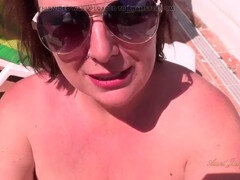 Store smukke kvinder, Onani, Ældre kvinde, Mor jeg gerne vil kneppe, Udendørs, Svømmepøl