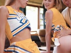 Anal, Rumpe til munn, Kukk suging, Heiagjengpike, Fingring, Slikking, Onani, Fitte