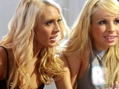 顔面騎乗, 指いじり, Hd, キス, なめる, オーガズム, オマンコ, 三人