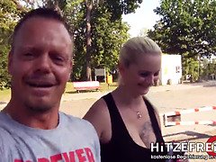 Suka, Nemecké, Hd, Na verejnosti, Pička, Tetovanie, Teenka, Vlhká