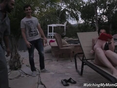 Grosse titten, Braunhaarige, Besamung, Gehörnter ehemann, Aufs gesicht abspritzen, Milf, Rasiert