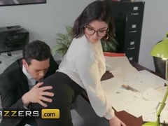 Ivy Lebelle Takes Big Dick in Office Anal - Big Wet Butts Brazzers