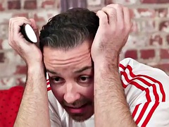 Tussi, Bikini, Cfnm, Weibliche domination, Handjob, Absätze, Ablutschen, Tätowierung