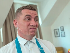 Sucer une bite, Brunette brune, Habillées, Tchèque, Mère que j'aimerais baiser, Maman