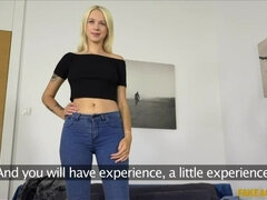 Amatør, Pik sutte, Dildo, Hundestilling, Komme på ansigtet, Onani, Legetøj, Vibrator