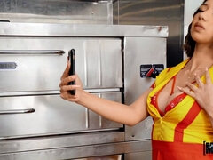 18 jaar, Pijpbeurt, Sperma, Sperma shot, Interraciaal, Keuken, Masturbatie, Tiener