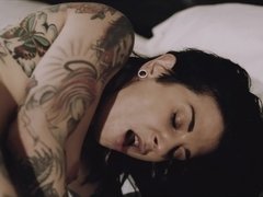 Inked brunette and lovely blonde make lesbian love in bed