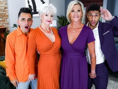 Stor stjärt, Stor kuk, Stora tuttar, Blondin, Avsugning, Doggystyle, Milf