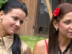 Gode, Embrassement, Lesbienne, Lingerie, Nue, De plein air, Collant, Pisser