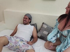 Amatör, Rumpa, Stora tuttar, Avsugning, Brunett, Galen, Hardcore, Tuttar