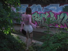 Pijpbeurt, Bruinharig, Hondjeshouding, Latijnse vrouw, Prostituee, Tatoeage, Strak, Nat